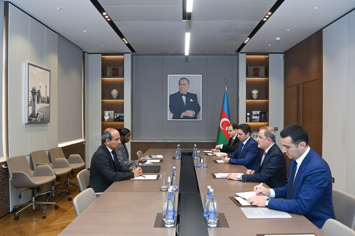 Ceyhun Bayramov Cibuti Dışişleri Bakanlığı'nın genel sekreteri ile görüştü.