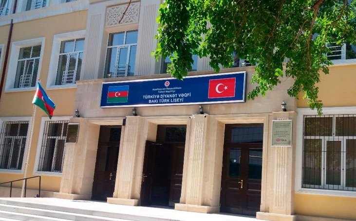 Bakıdakı bu liseyin 34 məzunu Türkiyənin nüfuzlu universitetlərinə qəbul olunub