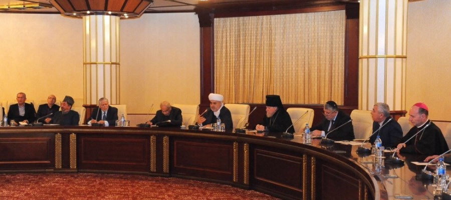 Parlamentdə dini konfessiyaların rəhbərliyi ilə görüşlər keçiriləcək