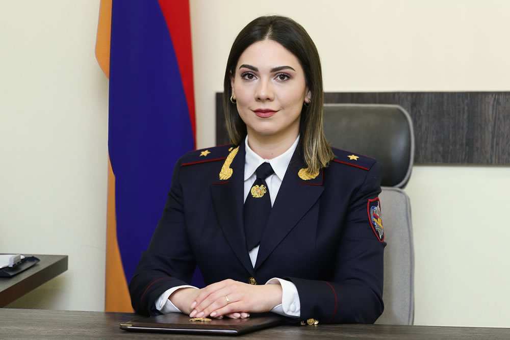 Rəsmi İrəvan Konstitusiyanı müzakirəyə çıxaracaq - Nazir