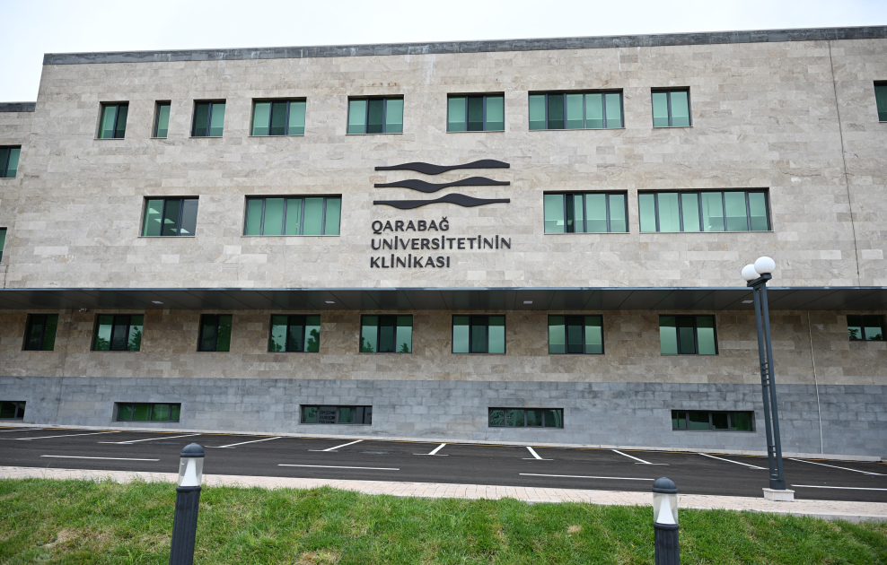 Qarabağ Universitetinin yeni korpusundan FOTOLAR