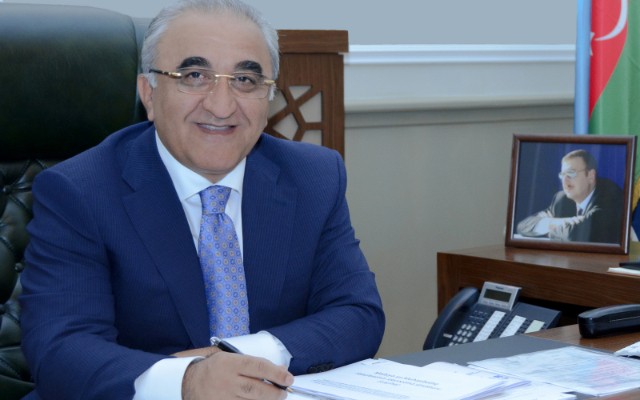 İnkişaf Strategiyamızın son 5 illik mərhələsinə qədəm qoyuruq - UNEC rektoru