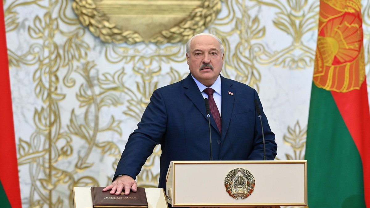 Lukaşenko özünə varis axtarır