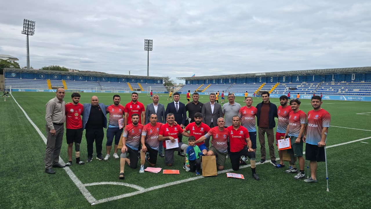 İctimai Birliyin üzvləri Amputant Futbol Komandası ilə görüşüb