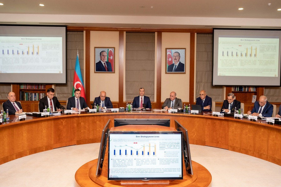 Maliyyə Nazirliyində kollegiya iclası keçirilib
