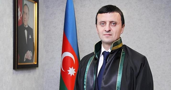 Adnan Əhmədzadənin vəkili işdən çıxarılıb