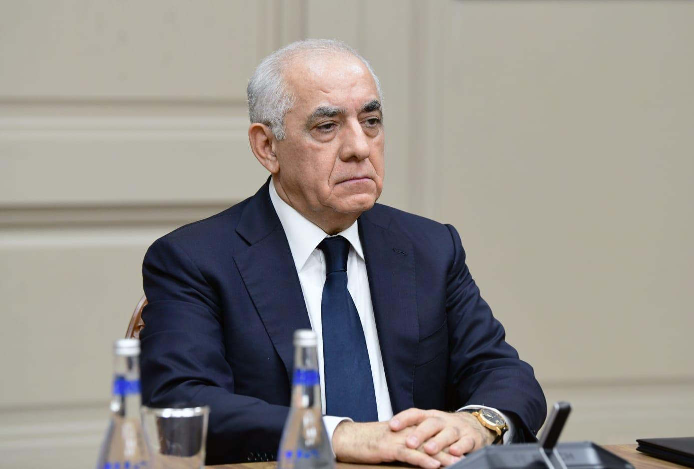 Əli Əsədov Prezidentin müraciətini oxudu