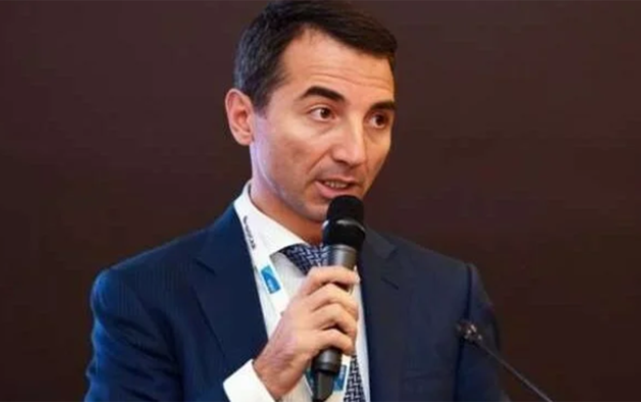 Adnan Əhmədzadənin BƏƏ-dəki aktivləri bu şəxsə keçir