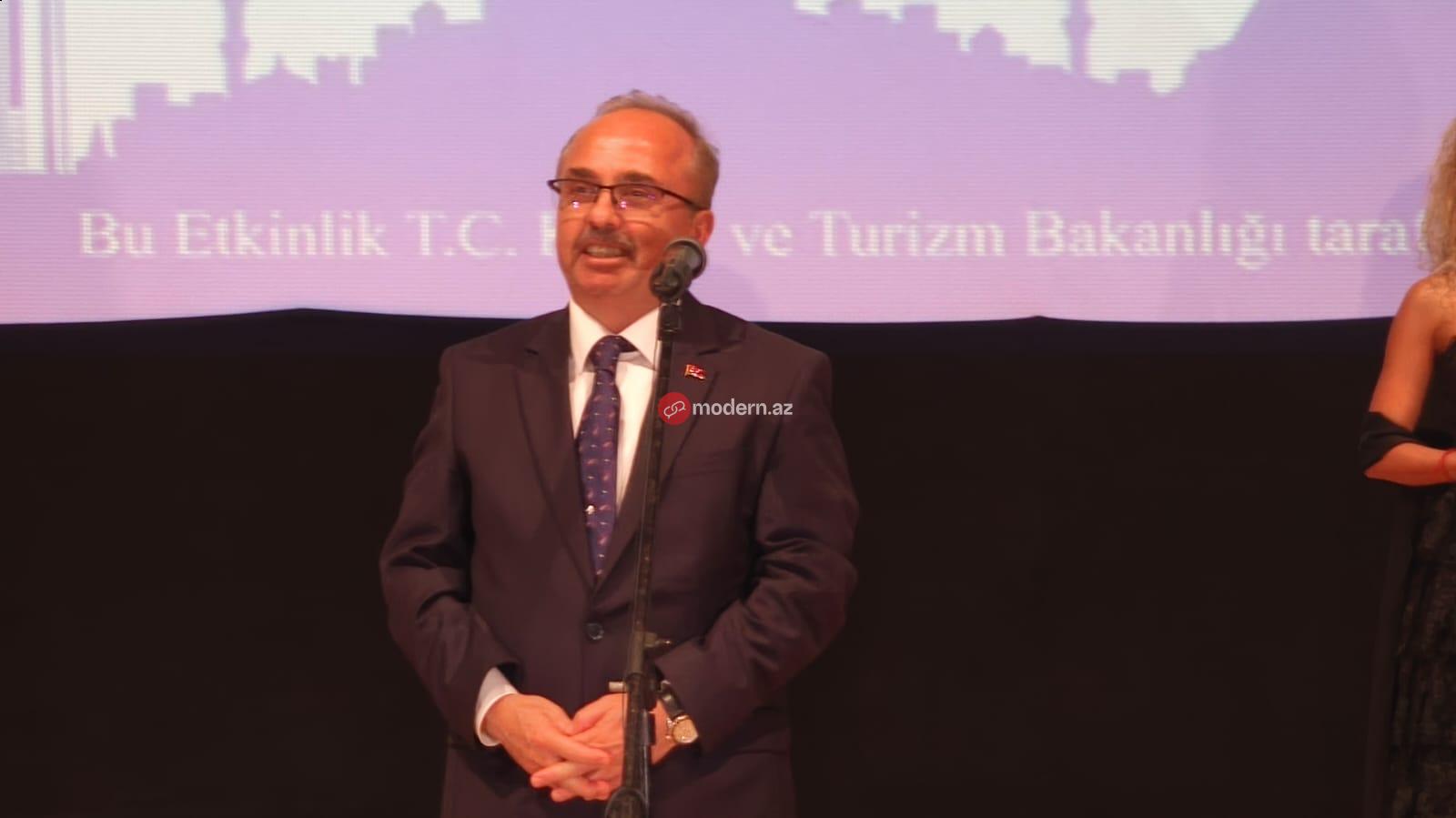 Türk dünyasının bir-birini tanımağa böyük ehtiyacı var - Birol Akgün