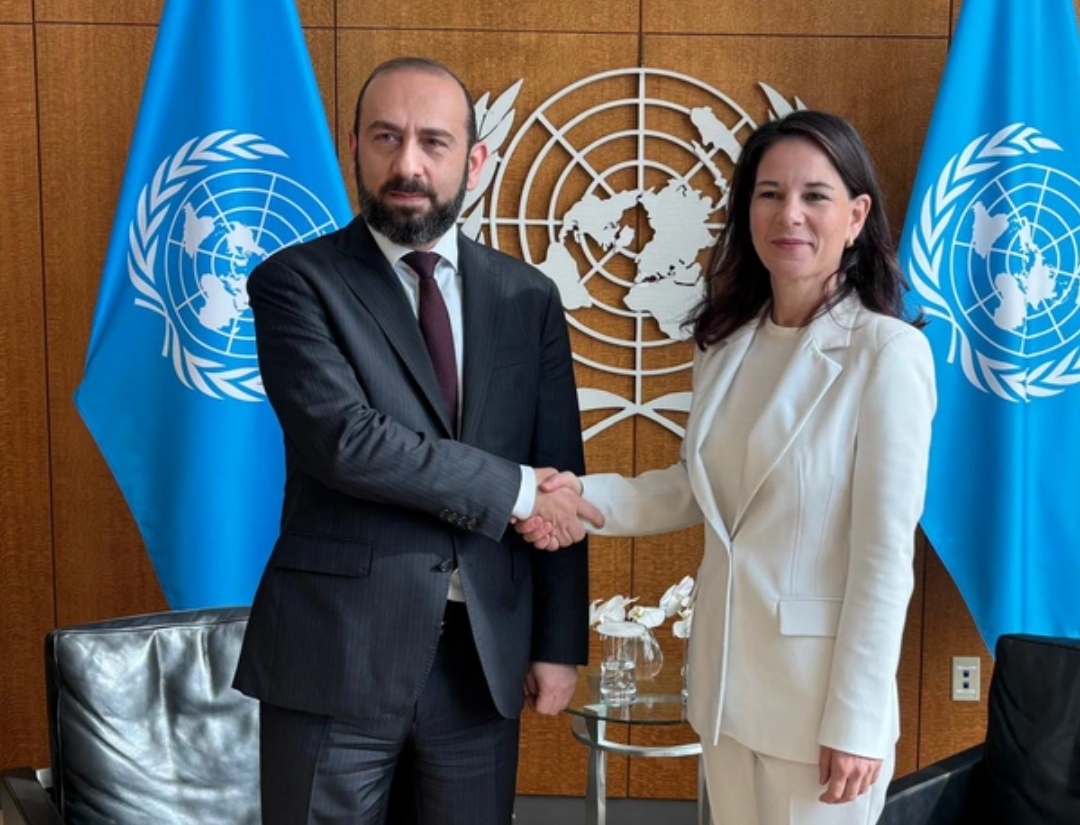 Mirzoyan onunla sülhdən danışdı