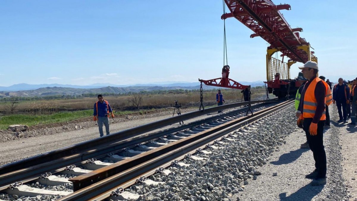 İran Rusiyaya torpaq verdi