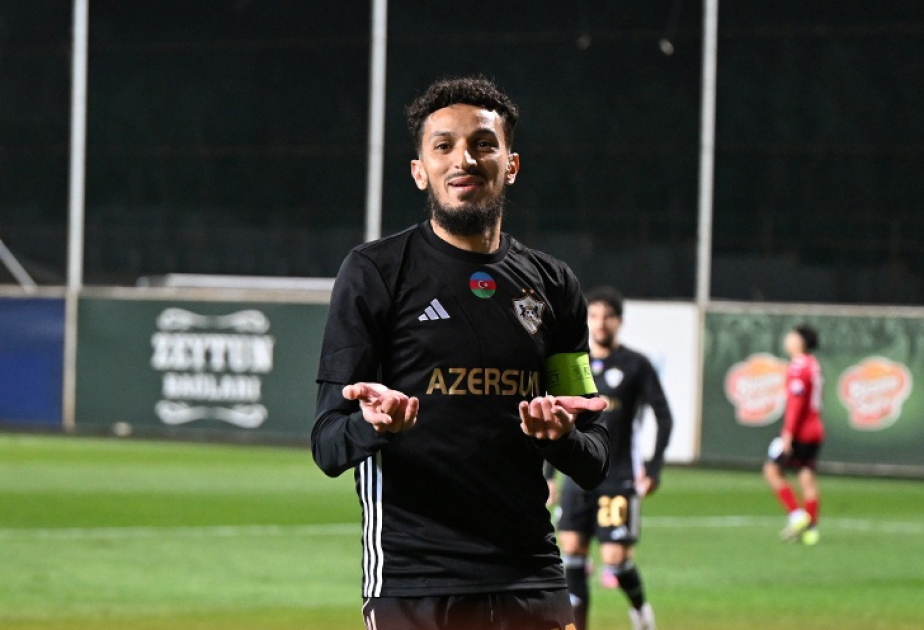 Zubir “Qarabağ”da 70-ci qolunu vurdu