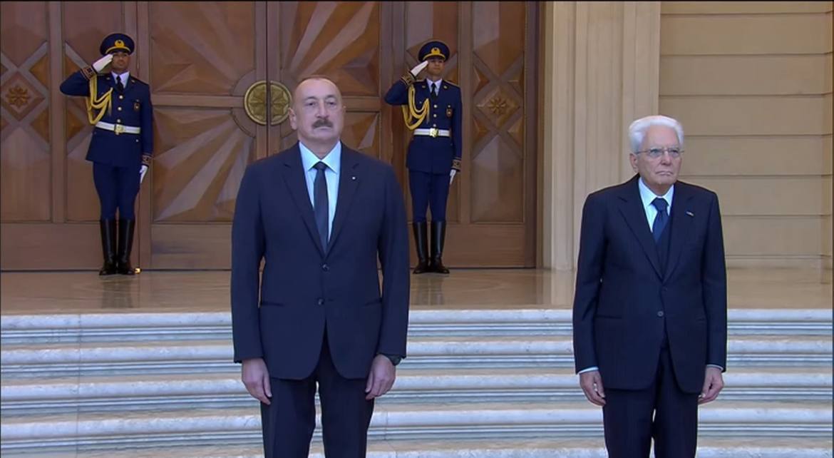 İtaliya Prezidentinin qarşılaşma mərasimi olub