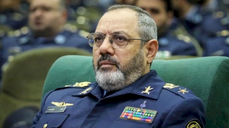 İranın müdafiə naziri Türkiyəyə gedib