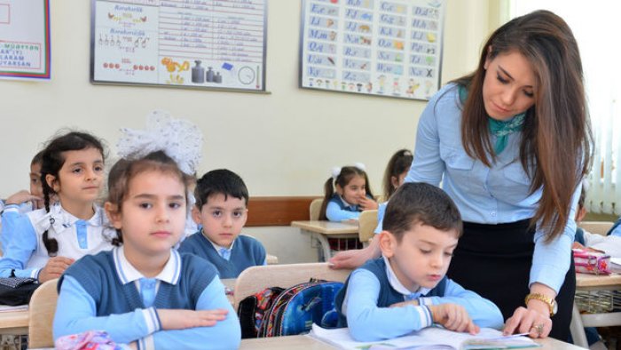 Qələm tutmağı öyrədənlər – Gələcəyin memarları