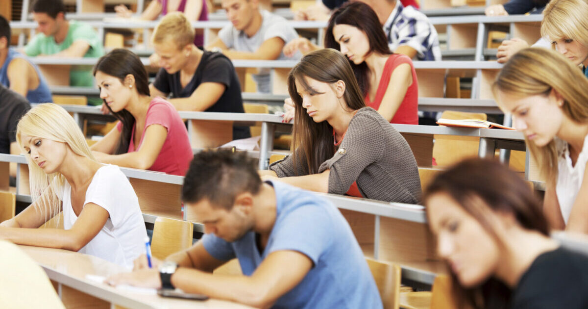 Prezident təqaüdçüləri hansı universitetlərdə oxuyurlar? - SİYAHI