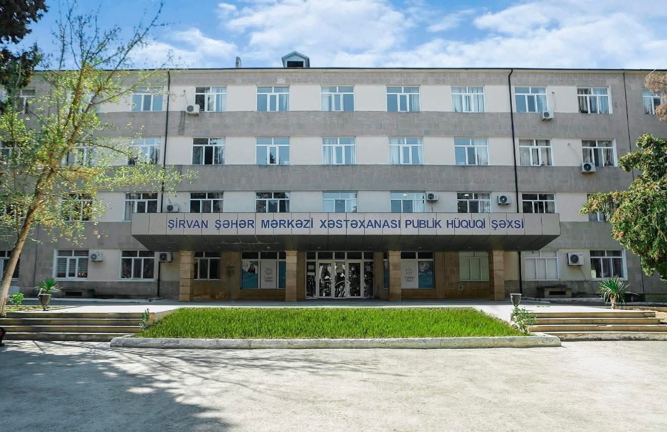 TƏBİB-in əməkdaşı bıçaqlandı: vəziyyəti ağırdır