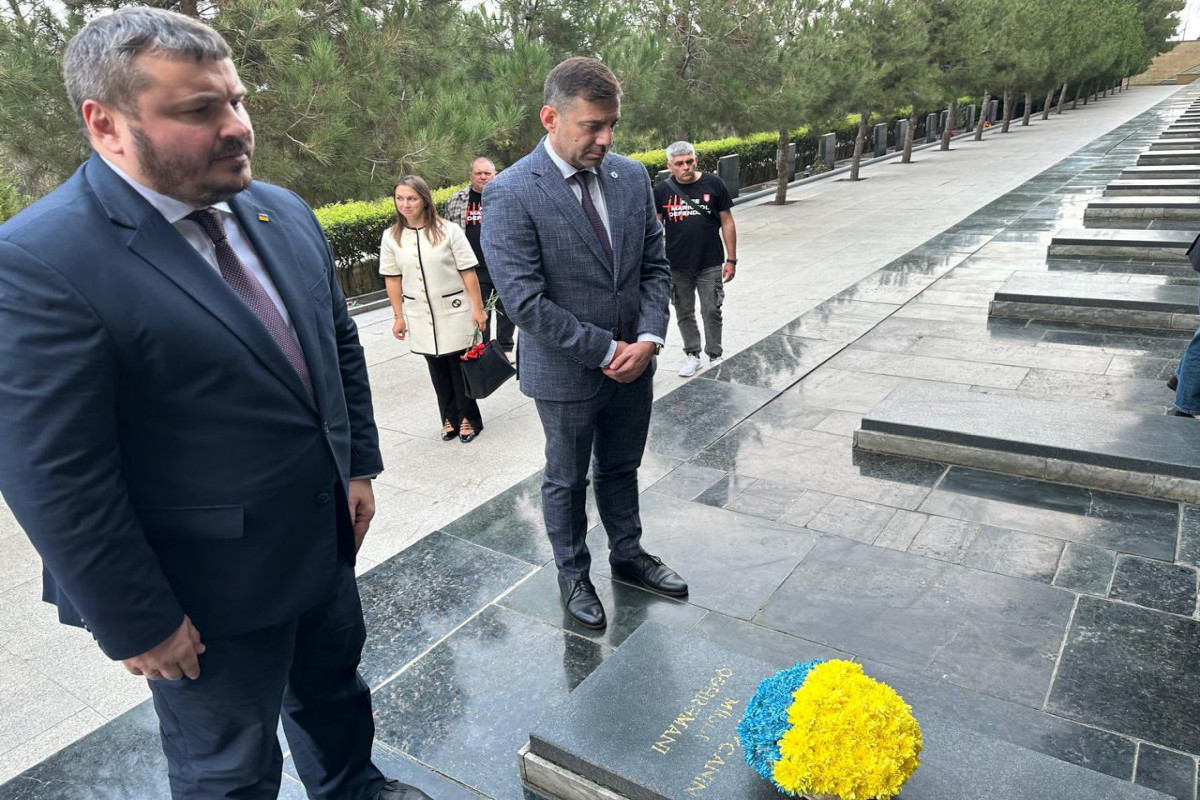 Ukrayna Ombudsmanı Şəhidlər Xiyabanında