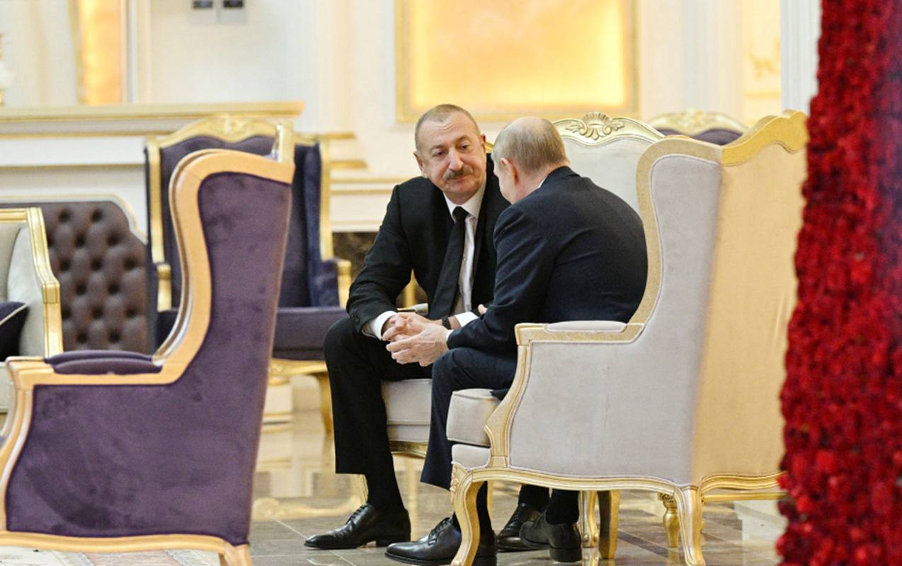 Təyyarə qəzasının bir neçə səbəbi var - Putin sadaladı