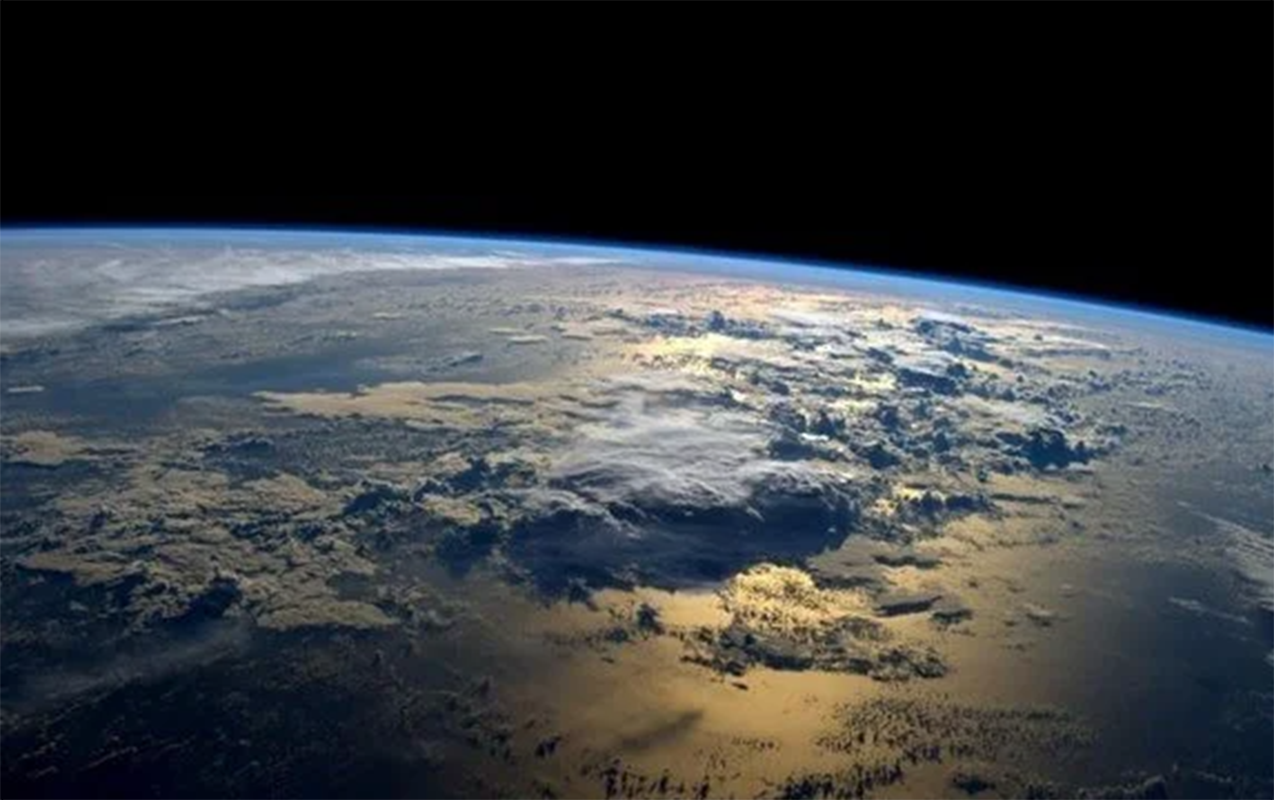 Предупреждение от NASA - Земля темнеет