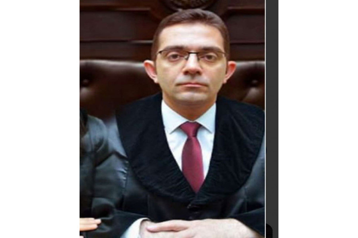Hakimin fəaliyyətinə xitam verildi