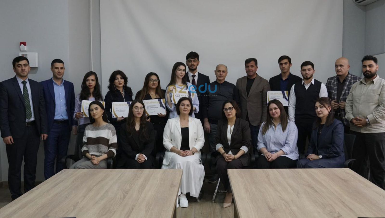 AzTU-nun “Brend tələbə”ləri mükafatlandırıldı - FOTO  