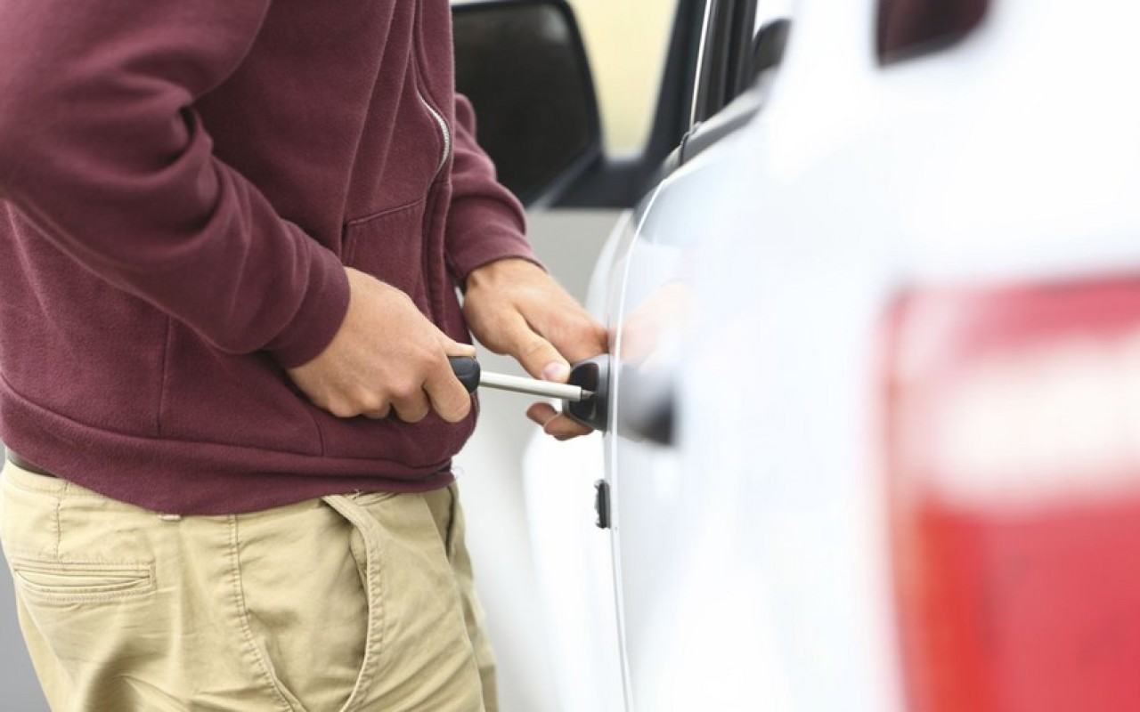 Bakıda avtomobil qaçırıldı