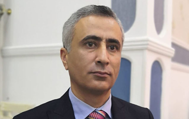 Fuad Qəhrəmanlı Fransaya mühacirət edib