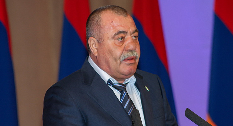 Cəllad erməni general həm də oğru imiş