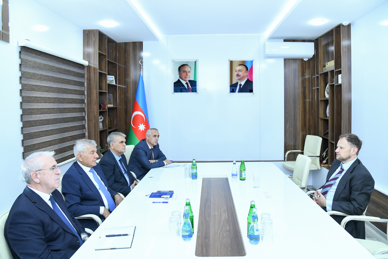 BMU-da İsrailin tanınmış alimi ilə görüş keçirilib - FOTO