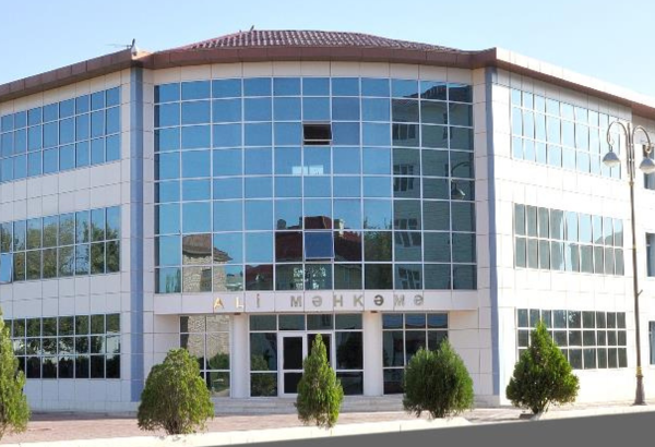 Naxçıvan Ali Məhkəməsinin hakimi vəzifəsindən azad edildi