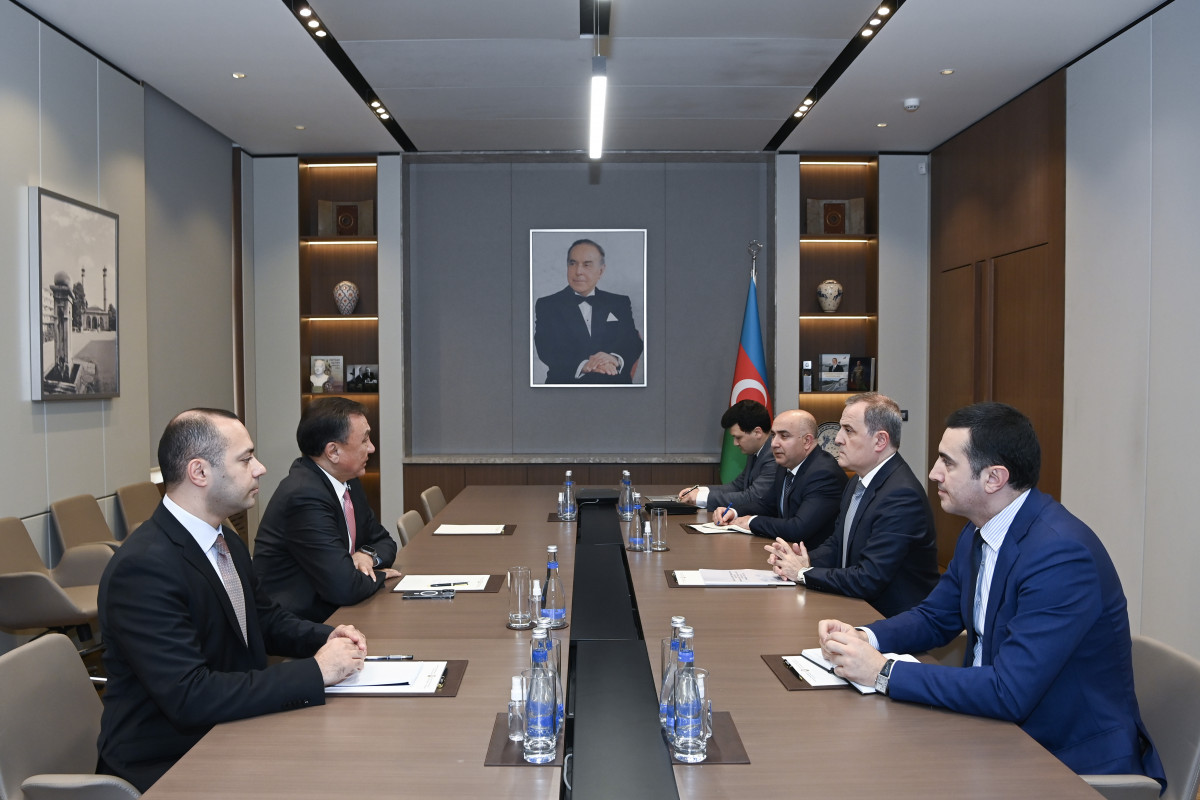 Ceyhun Bayramov TDT baş katibini qəbul etdi
