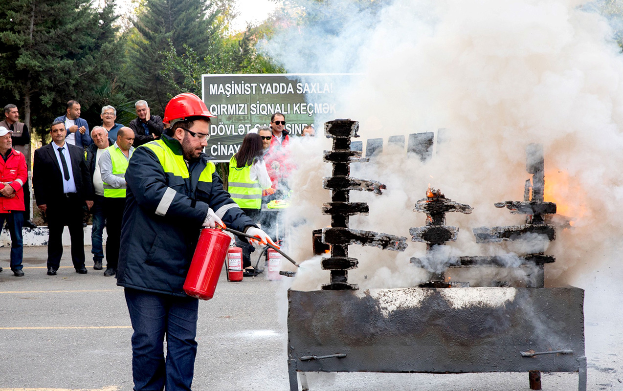 Dəmir Yolları ilə Dövlət Xidməti birgə təlim keçirdi - FOTO