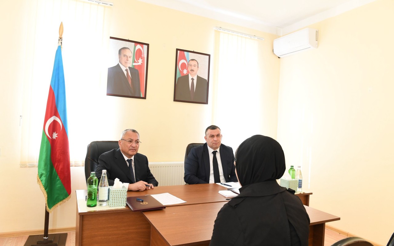 Rövşən Rzayev onların müraciətlərini dinlədi - FOTOLAR