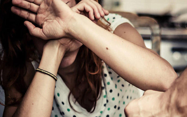 Ağstafada kafe işlədən qadın bıçaqlandı