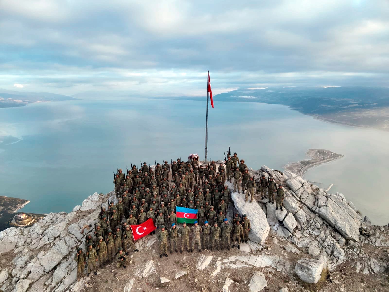 Türkiyə-Azərbaycan "Dağ komando kursu" başa çatıb