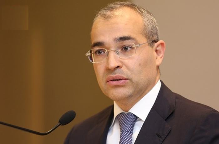 Mikayıl Cabbarov ekspertlərdən şikayətləndi