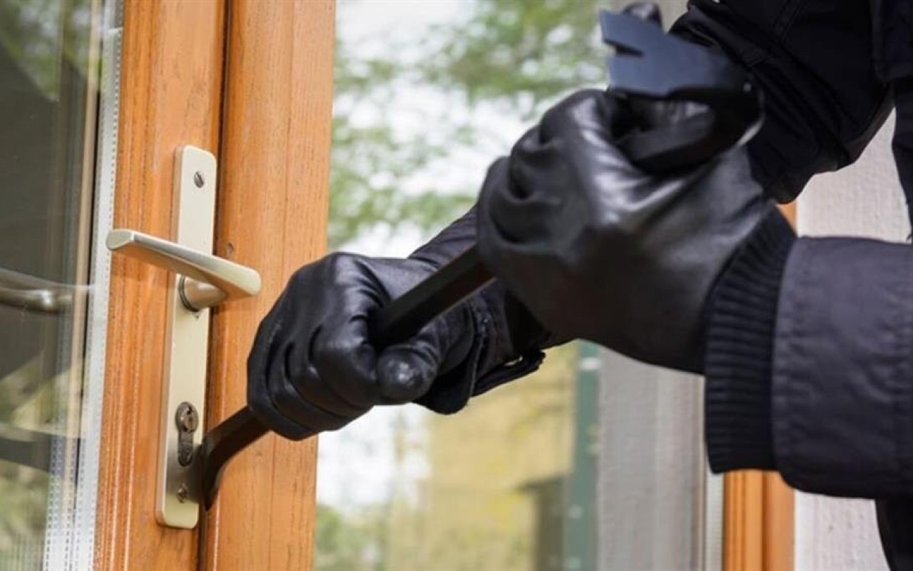 Bakıda 10 min manatlıq oğurluq