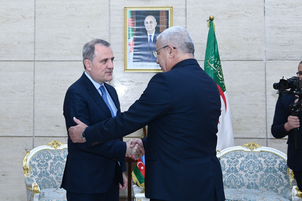 Ceyhun Bayramov Əlcəzair parlamentin sədri ilə görüşüb