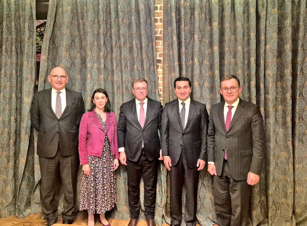 Macron'un müşaviri Bakü'ye neden geldi?