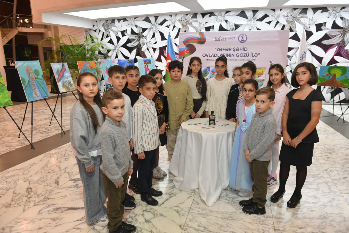 Şəhid övladlarının çəkdiyi rəsmlər əsasında poçt markaları təqdim olundu