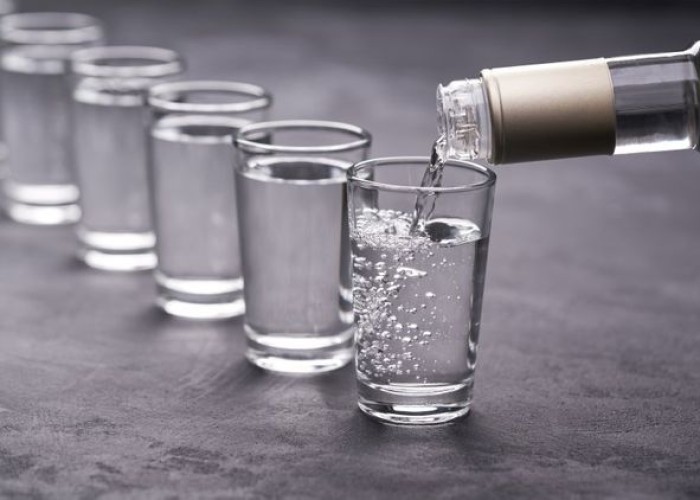 Azərbaycanda araq BAHALAŞACAQ