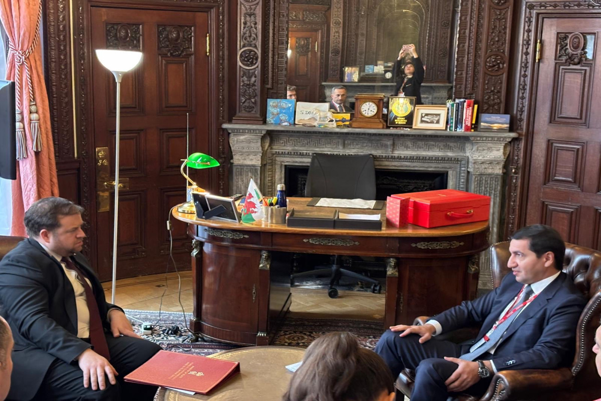 Hikmət Hacıyev “Qarabağ”la “Çelsi”yə uğurlar arzuladı