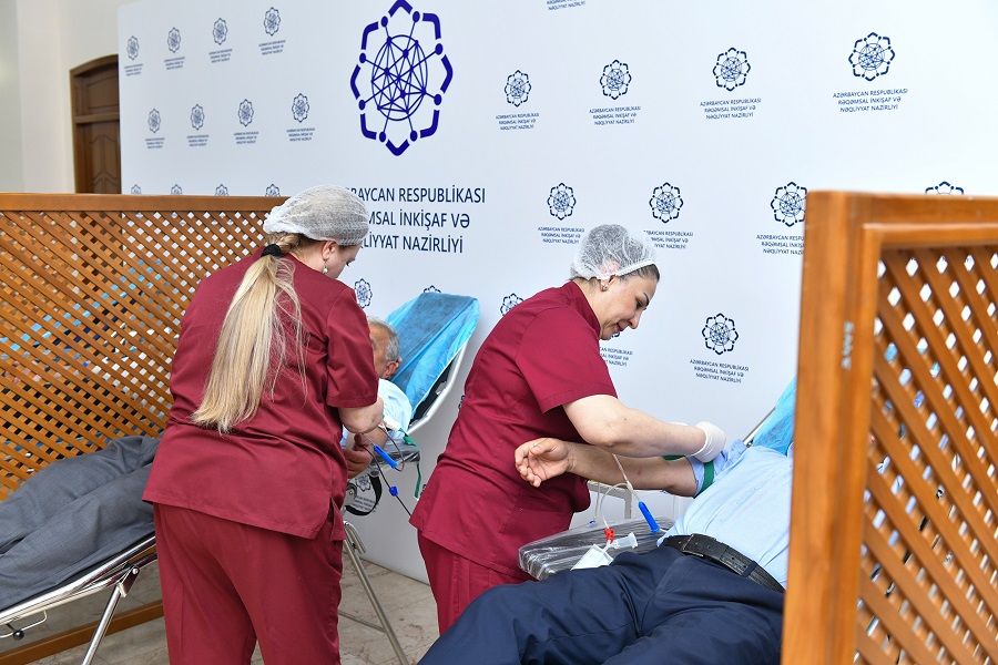 Nazirlikdə Zəfər Günü münasibətilə qanvermə aksiyası - FOTOLAR