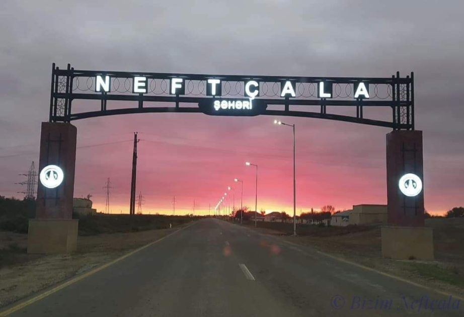 Neftçala bazarında yanğın