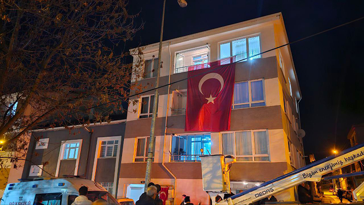 Onlar artıq şəhid ailəsidirlər - 20 evdən şanlı bayraq asıldı