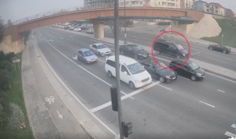 Bakıda yol qəzası - Piyada son anda xilas oldu - VİDEO