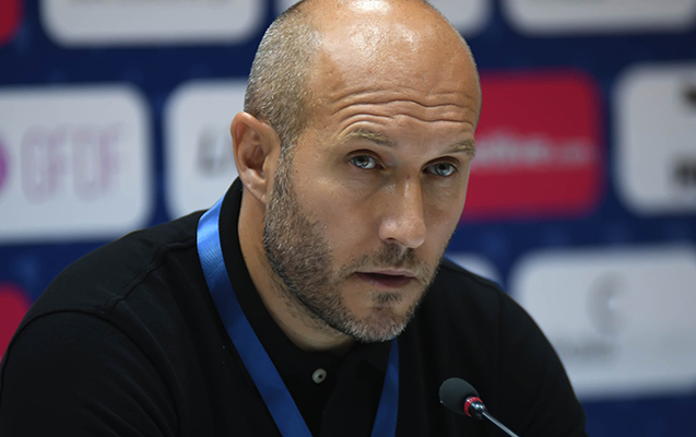 "Neftçi"nin baş məşqçisi 4 oyunluq cəzalandı - Klub 10 min manat cərimələndi