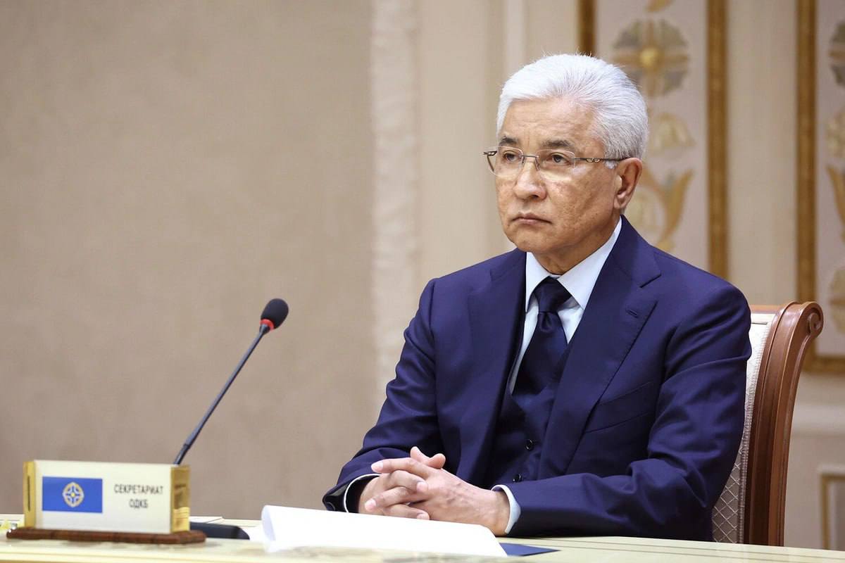 KTMT-nin baş katibi “qara siyahı”ya salındı