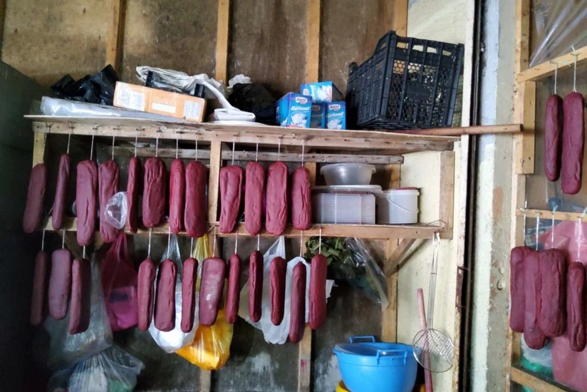 Dana əti adı ilə at əti satırmış - Bakıda yoxlama keçirildi